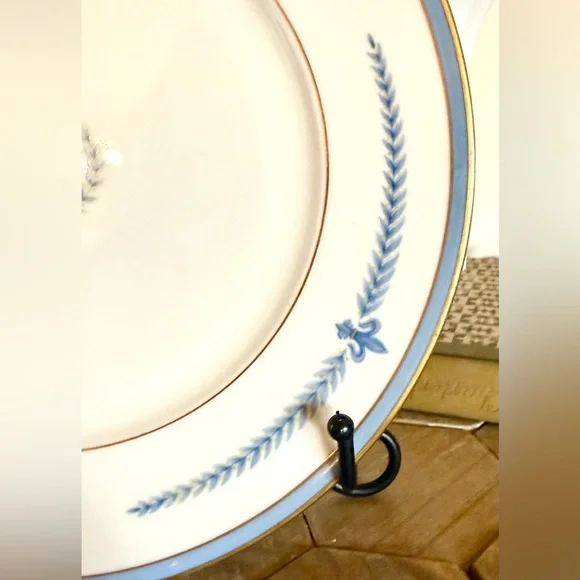 Vintage Set/2 Lamberton Ivory China, “Puritan” Dinner Plates,Fleur de Lis,10.38” - Picture 5 of 11